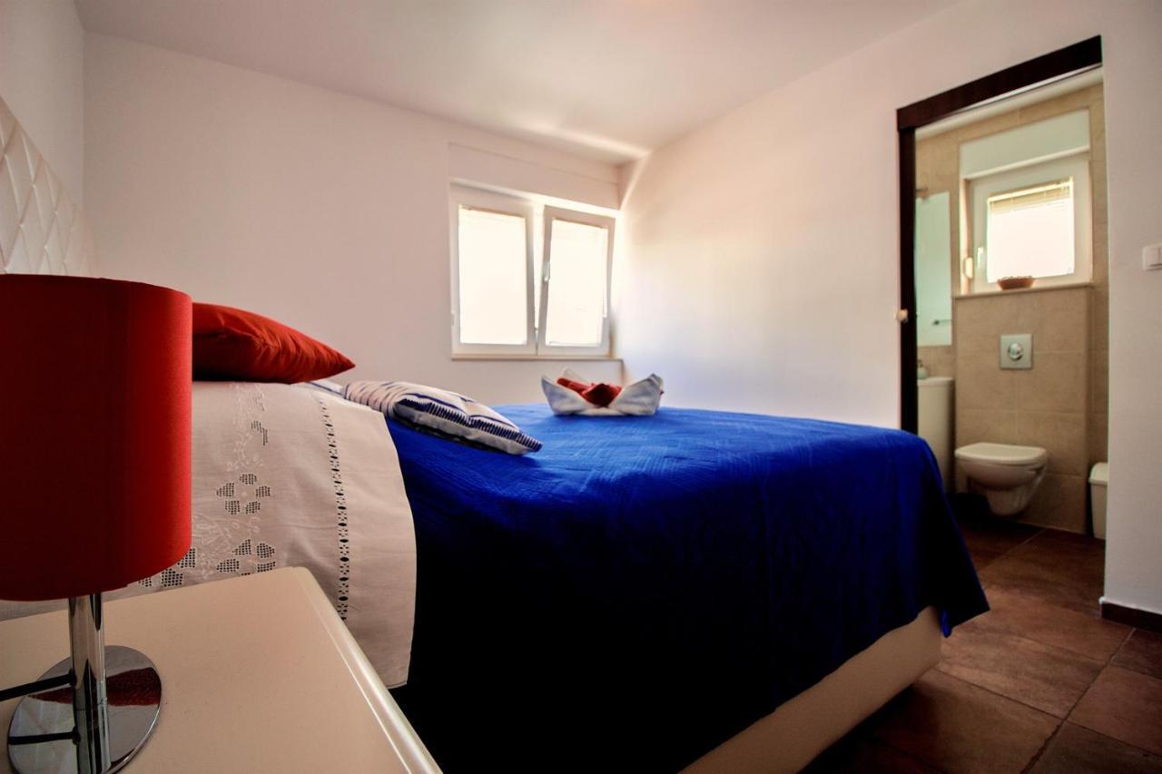 Sandy Beach Apartments Duće Extérieur photo