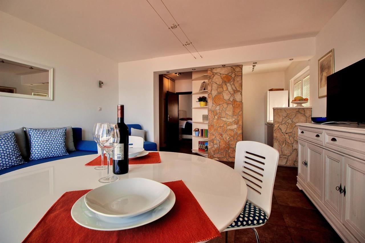 Sandy Beach Apartments Duće Extérieur photo
